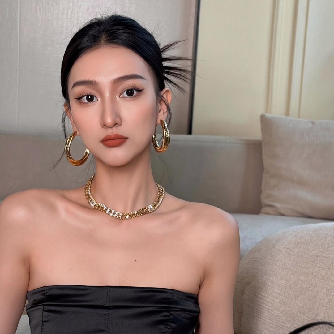 ❌。   陈公子