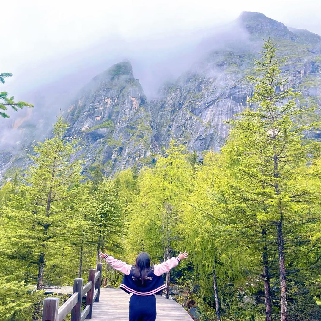 ᥫᩣ兜里有糖🍬