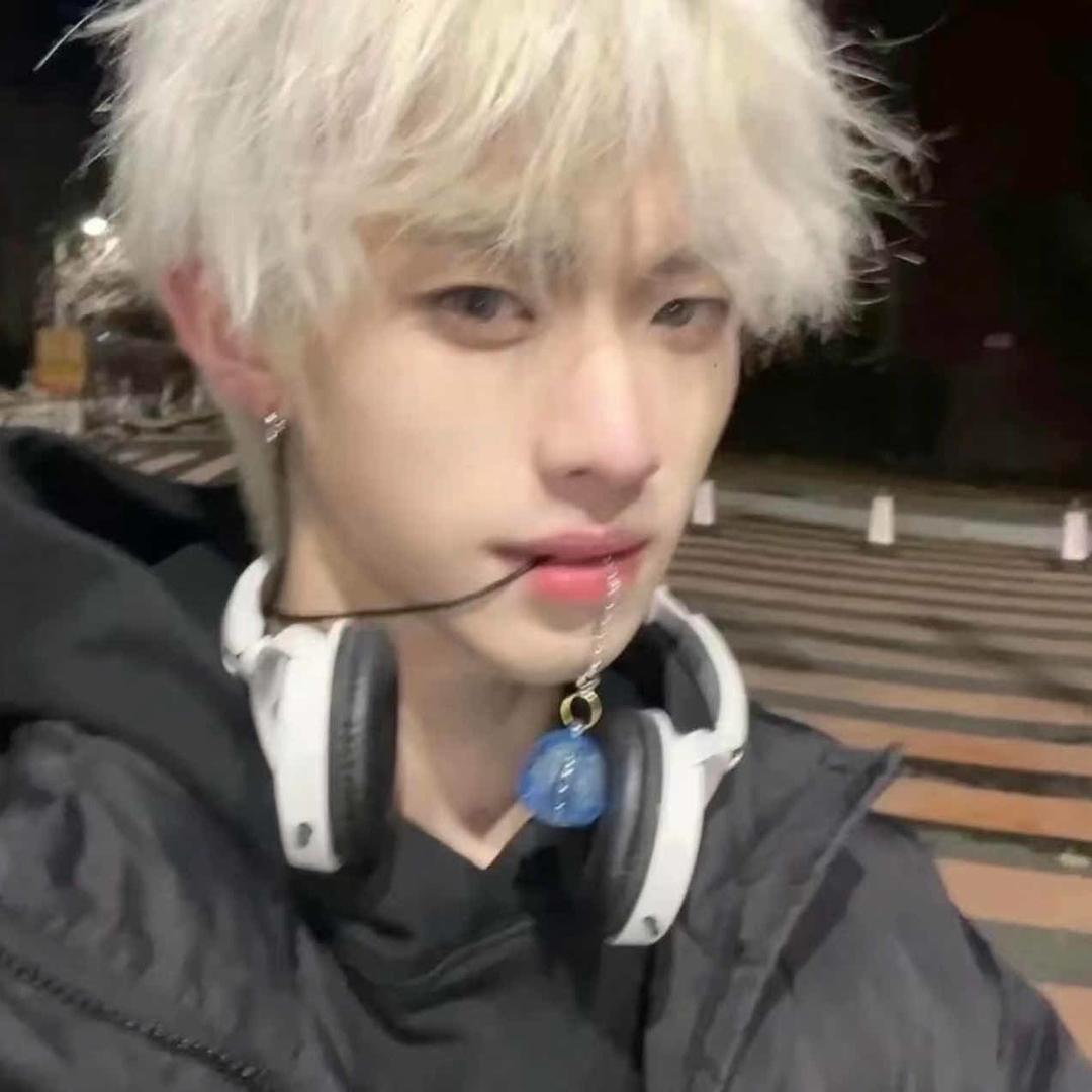 .小白.