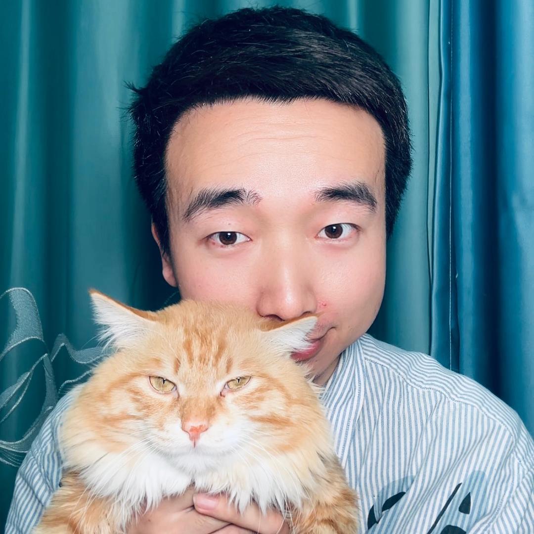 异瞳美猫张粉条