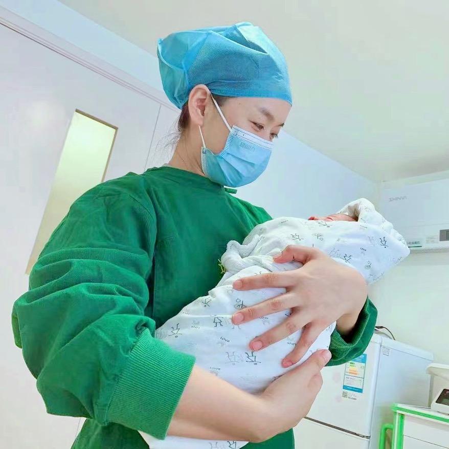 周小宇孕产育儿