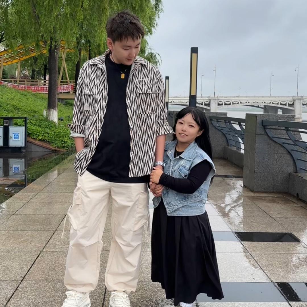 我和袖珍妈妈的幸福生活