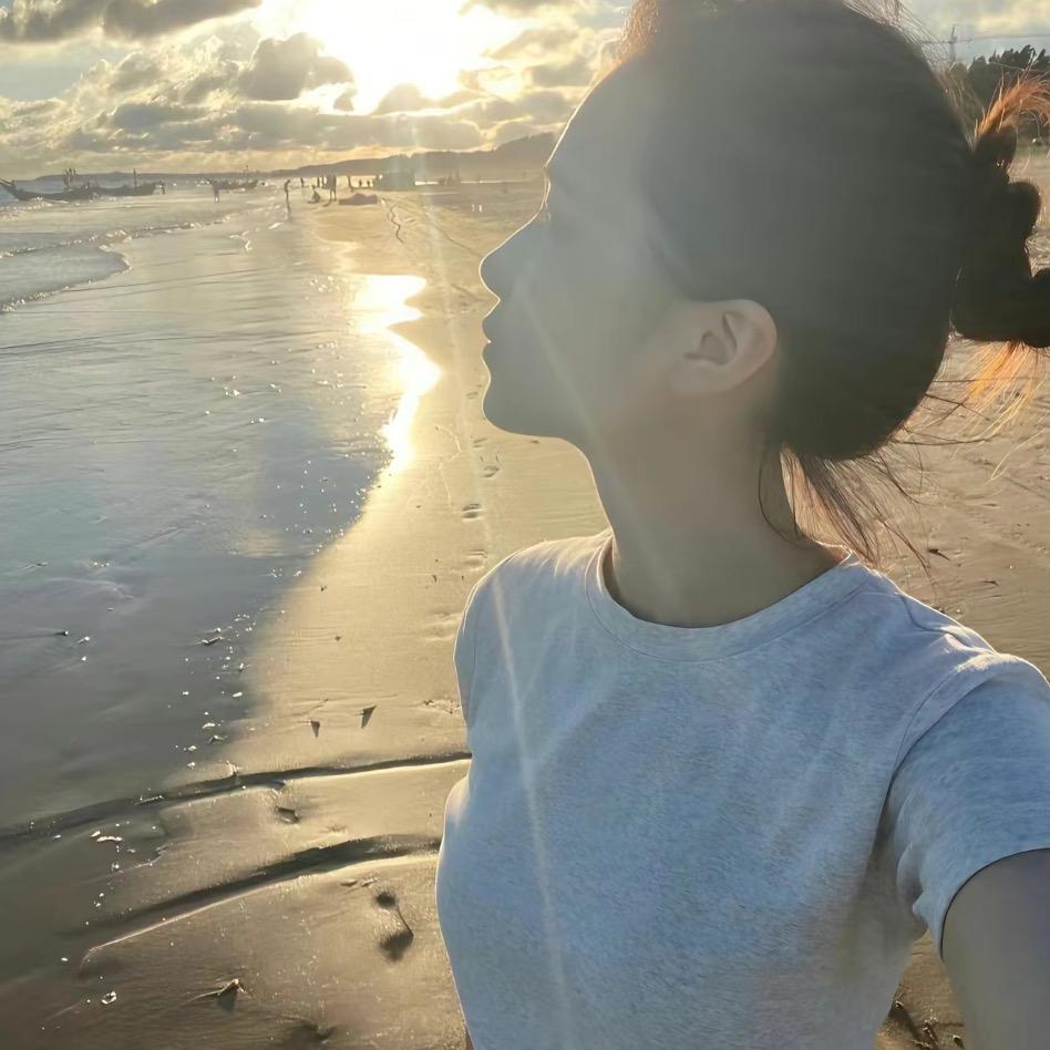小歪yoo