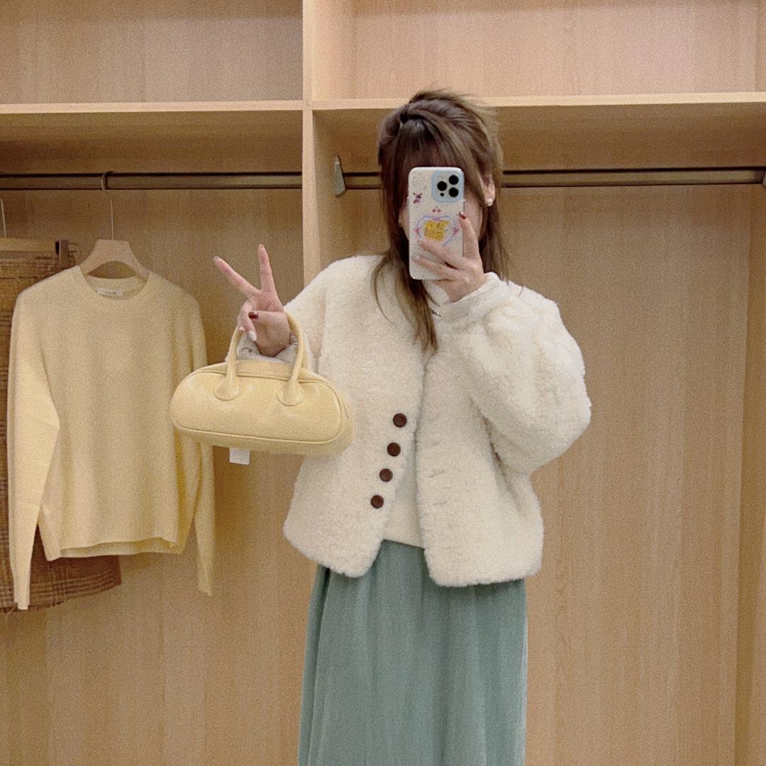 汉川 Show_卡秀女装