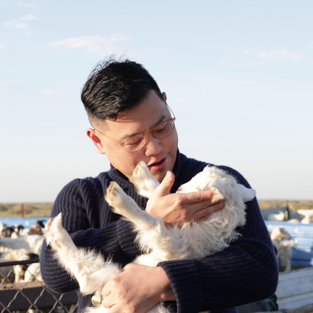 洪陵羊绒创始人洪陵