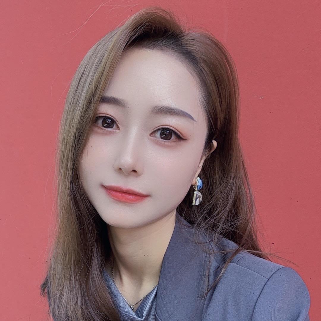李秘书（上班中）