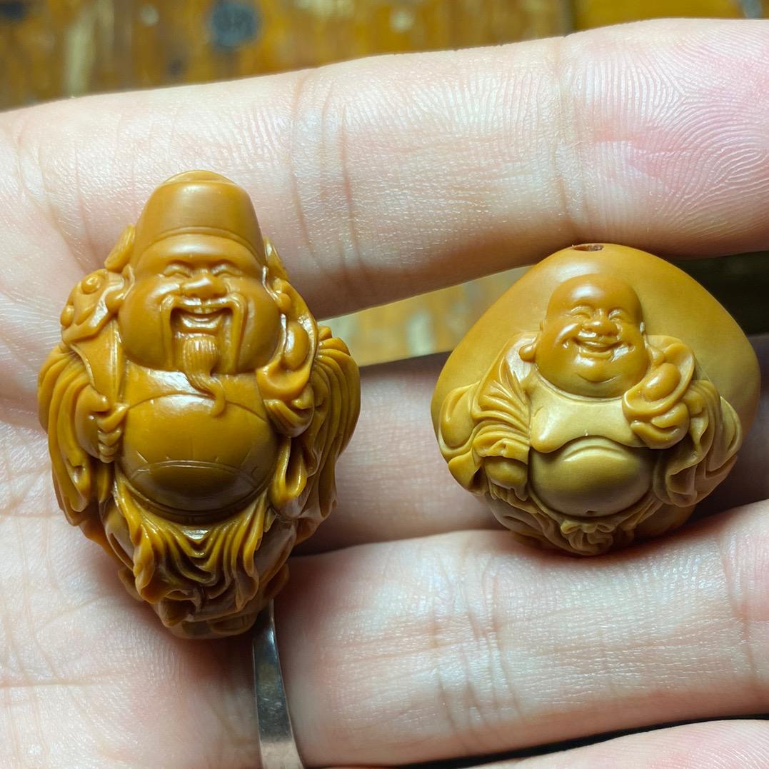 仁杰的核雕日常