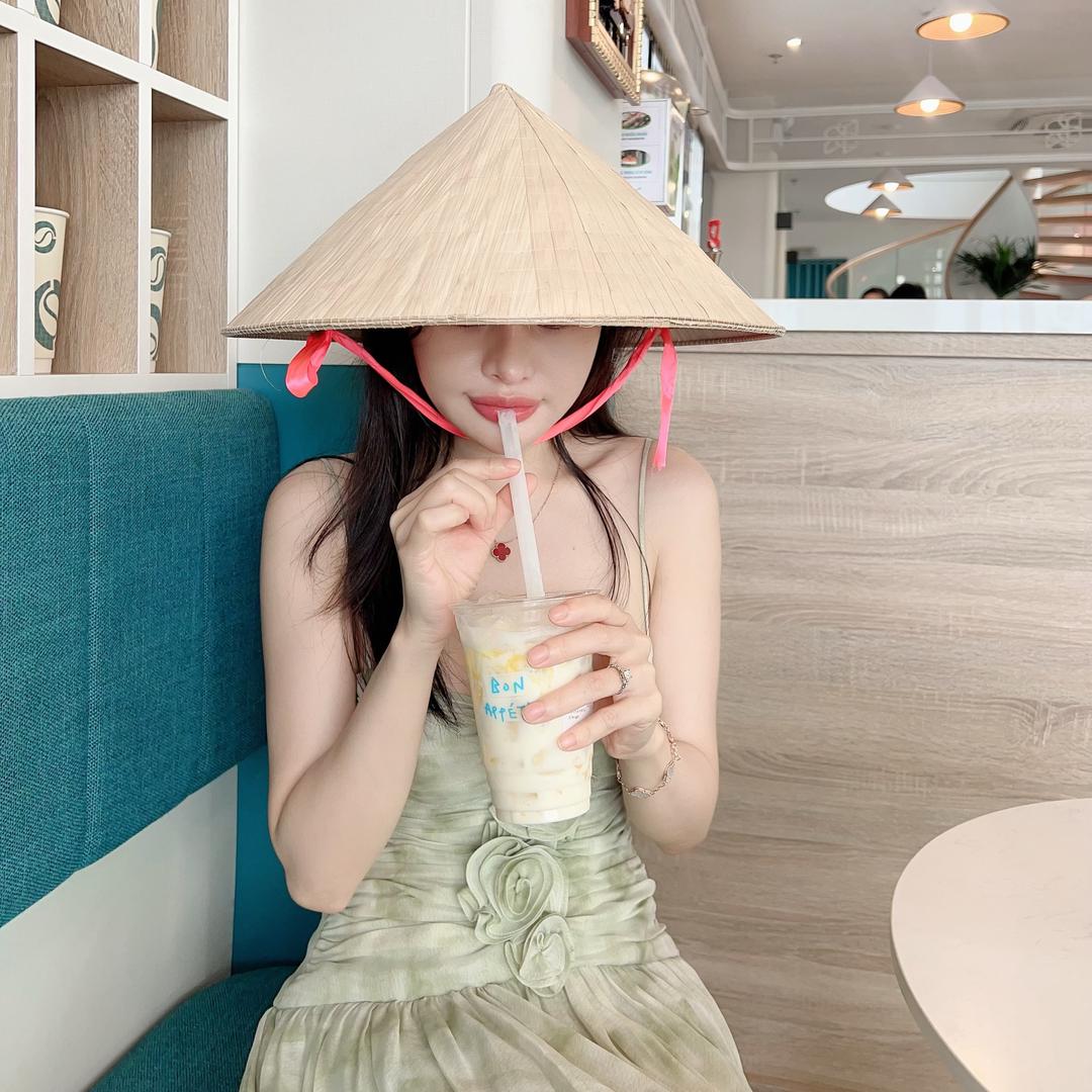 越南戴斗笠冰冰🇻🇳