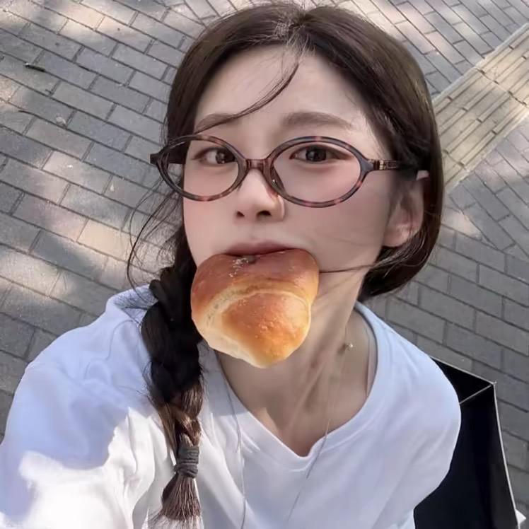 不困菜菜