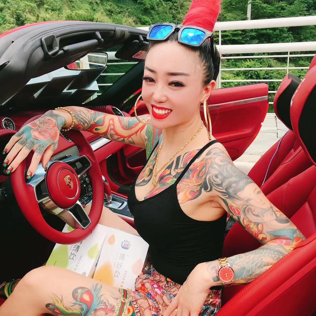 东莞市莞城区女潮流服装店