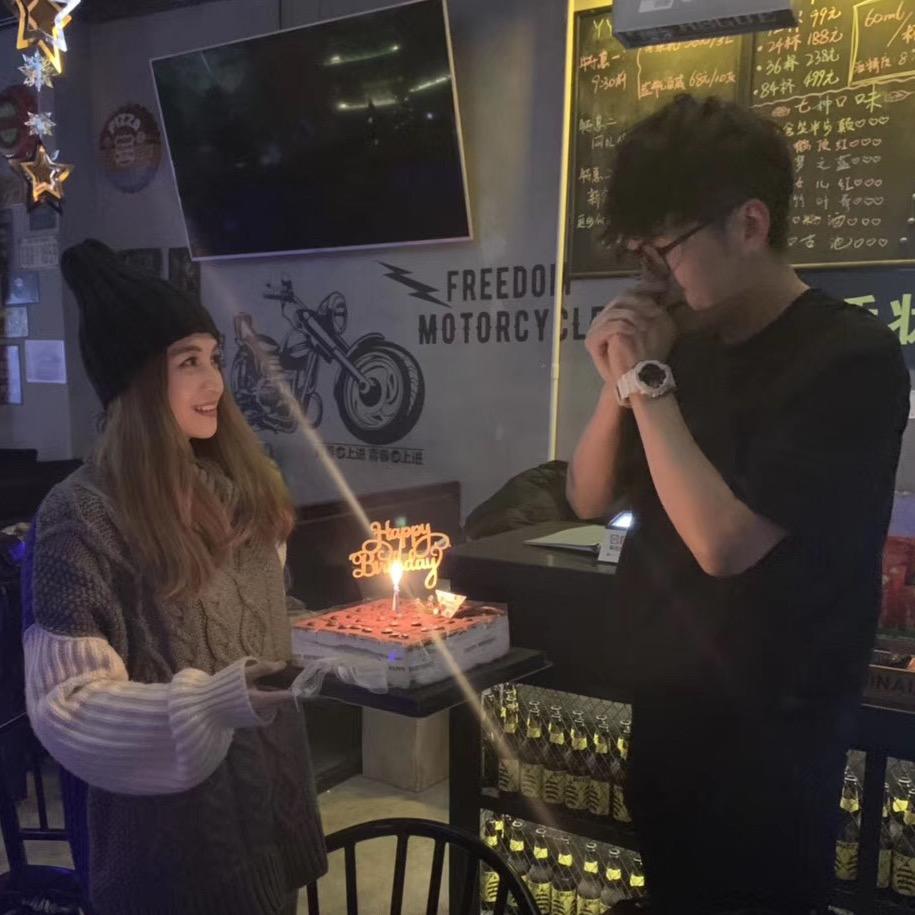 艾·瑞丝夫妇