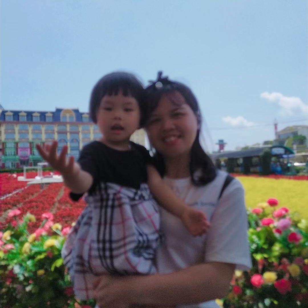 萌萌服装订制及印花加工