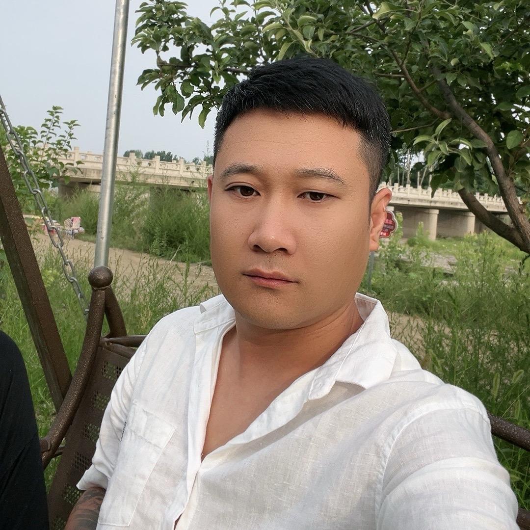李俊哲_