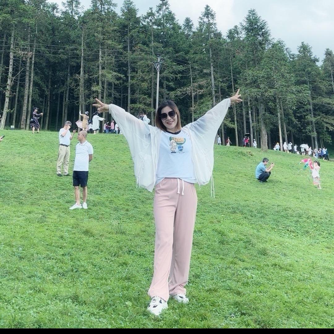 彩虹下七色的悲伤