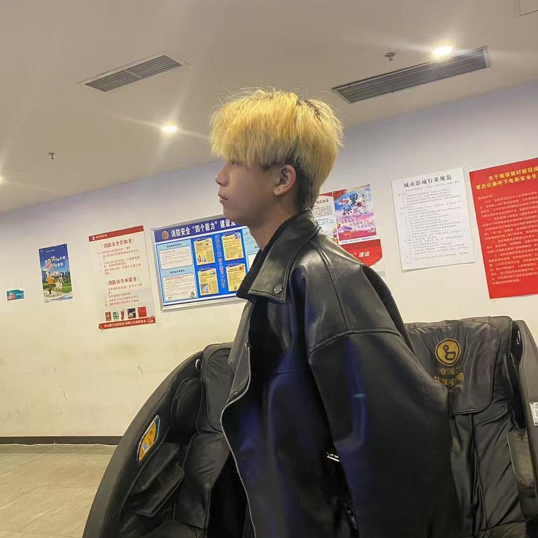 爱健身的小彪