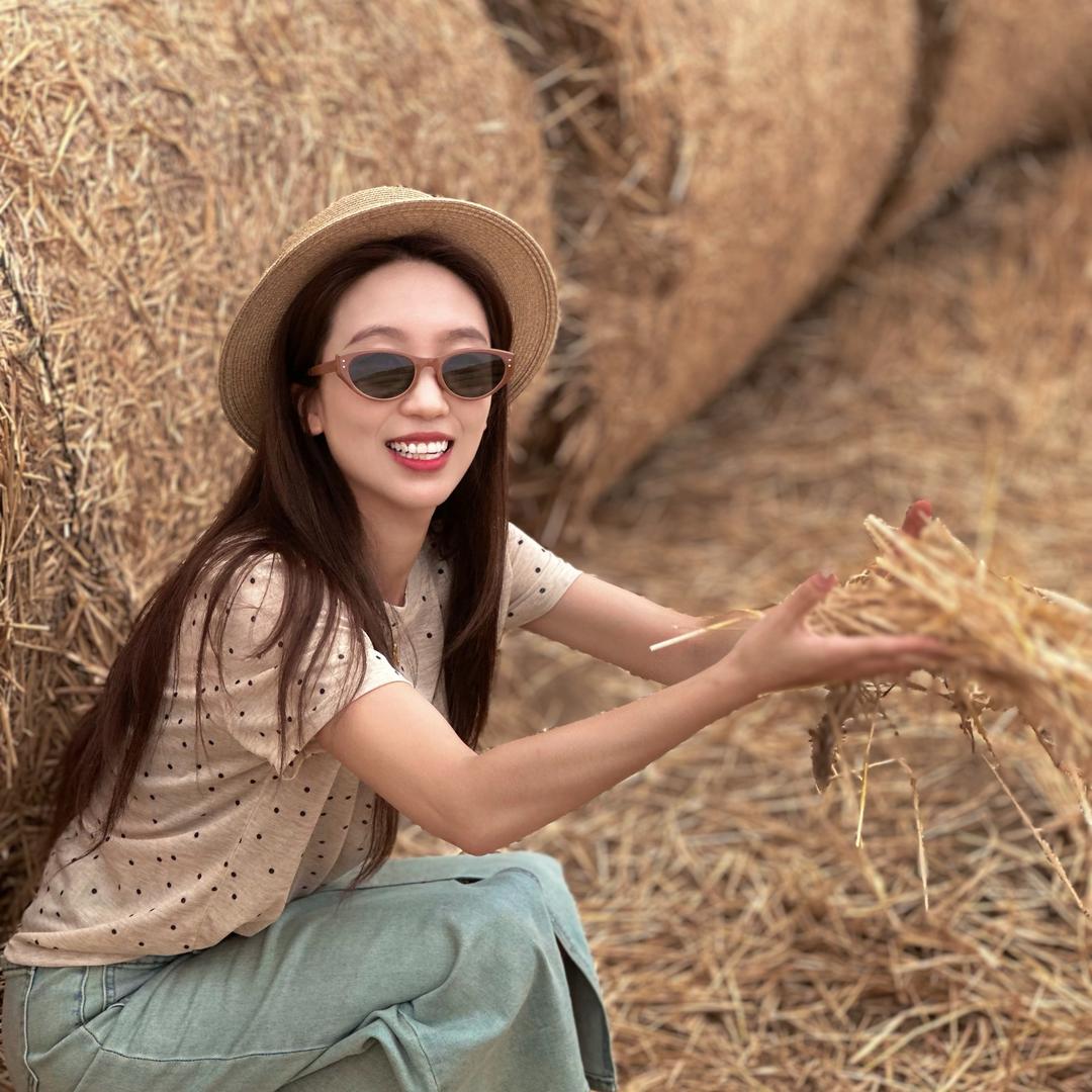 在沁阳开精品店的杨美丽🌷