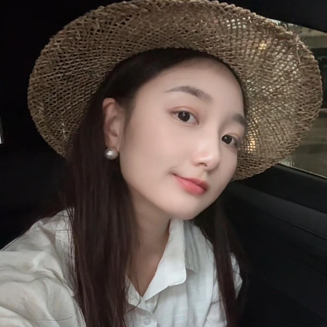 峨眉伍小晴女装