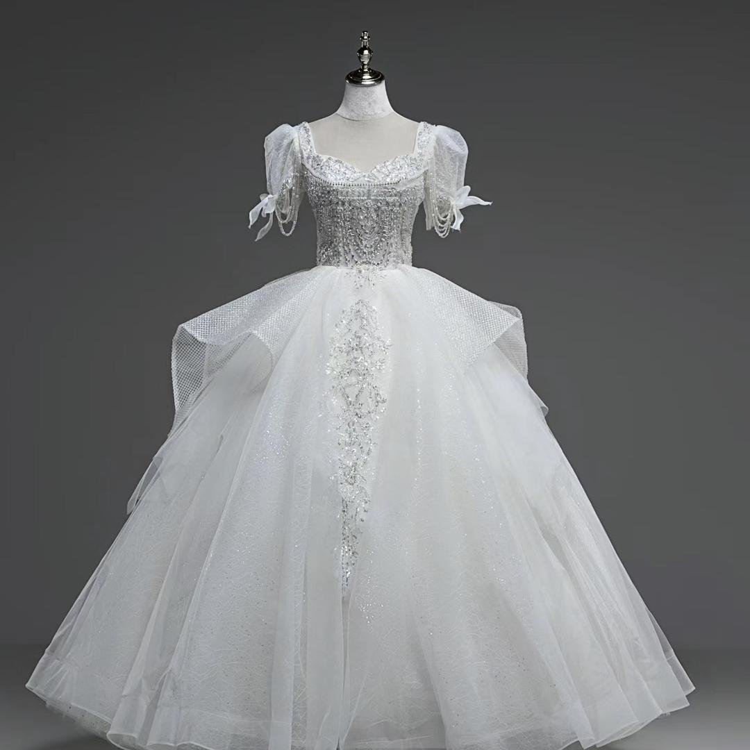 初禾高端婚纱礼服馆