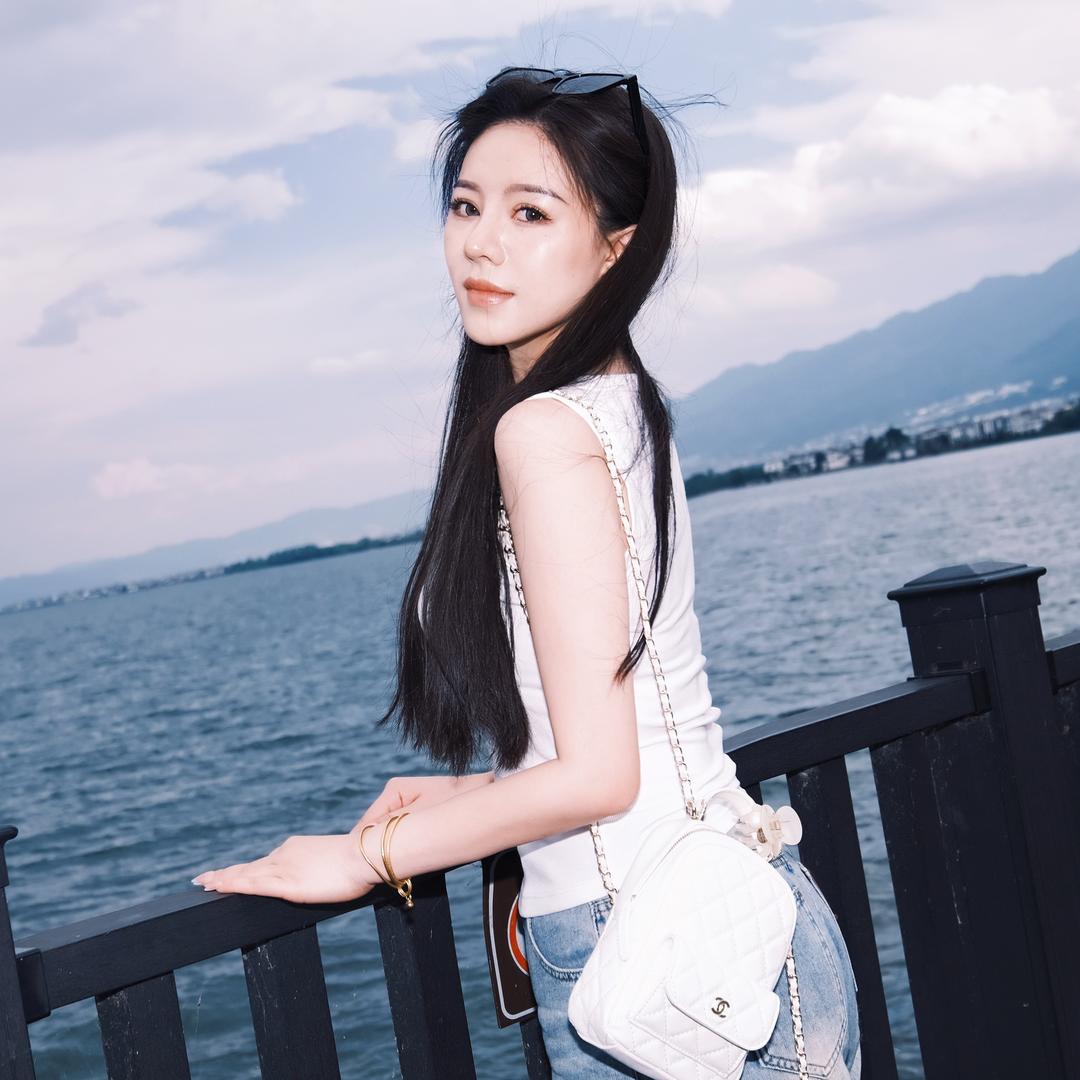 娜娜睡不醒