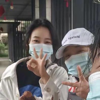 花卜花店   ——朩 朩