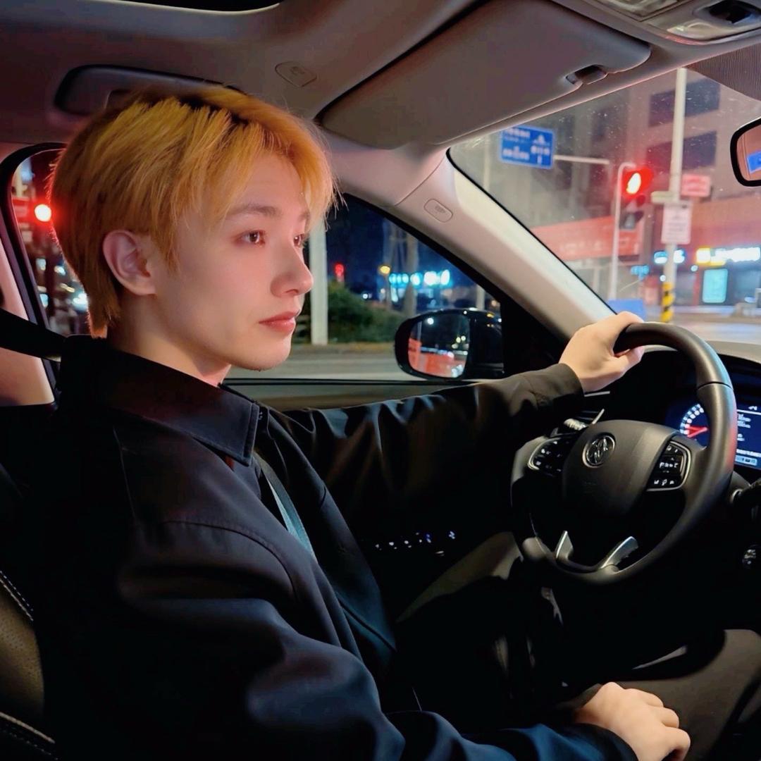 妞   给爺笑一个（腹肌版）