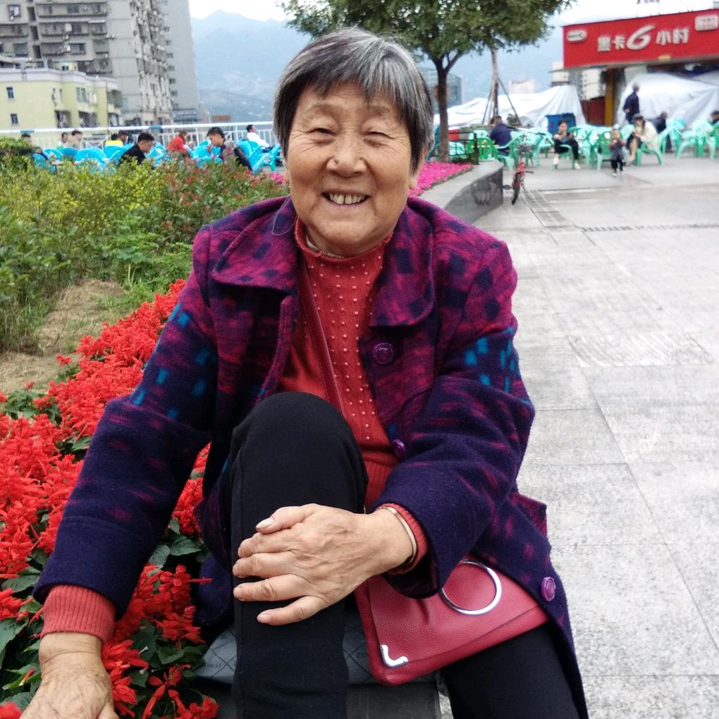 胡大姐77岁