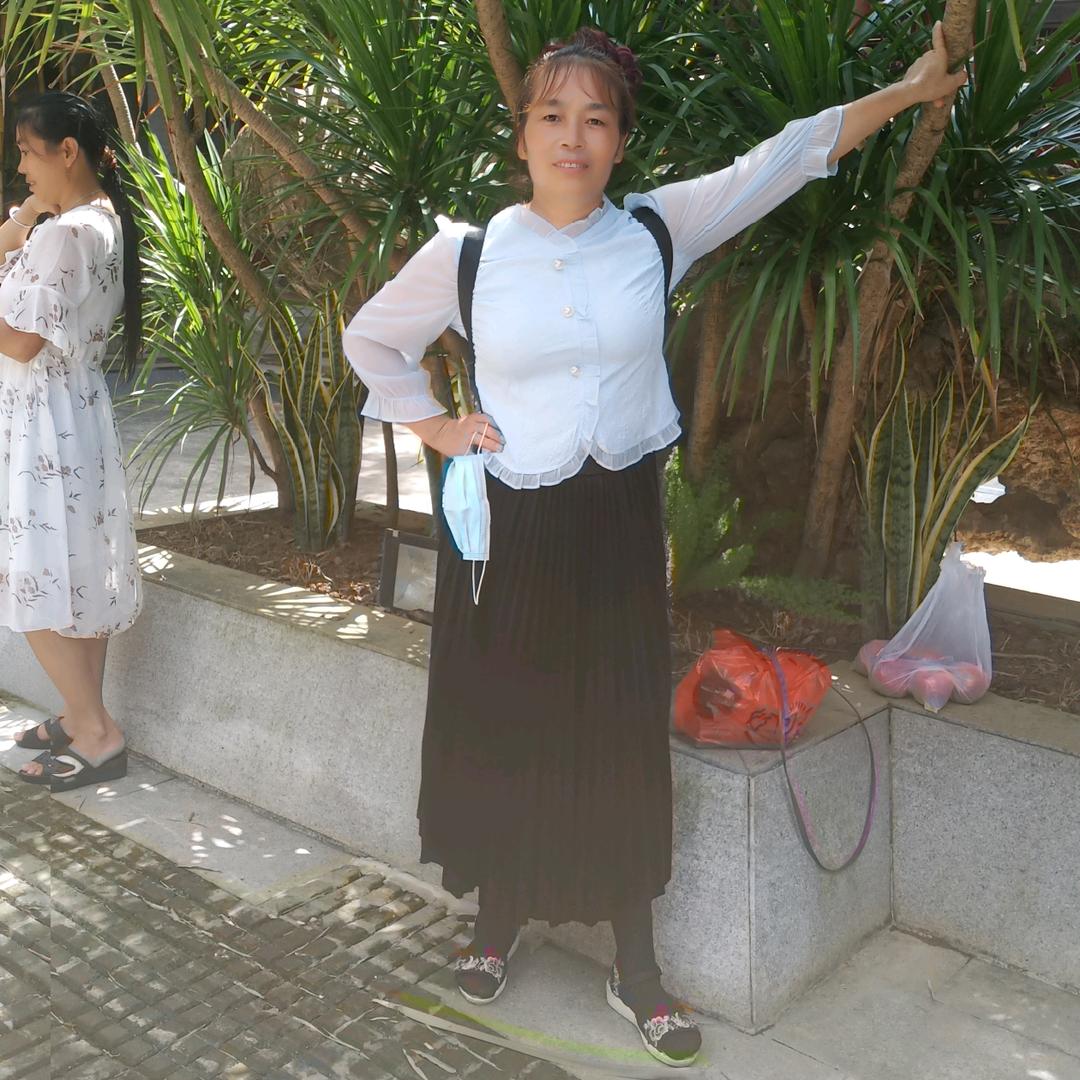 罗顺英