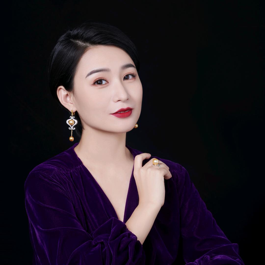 赫拉臻藏赫拉姐