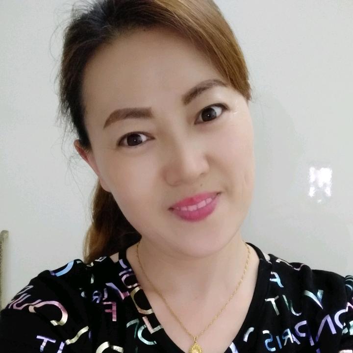 张姐养足有道健康按摩鞋子厂家直销