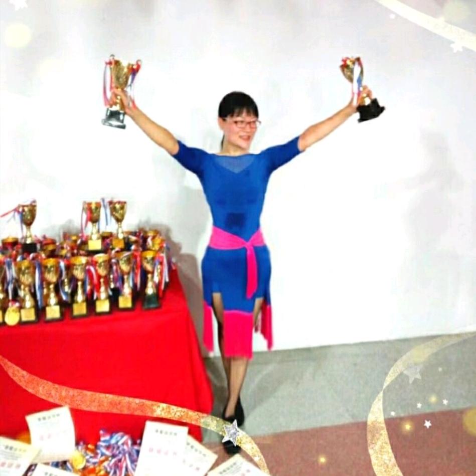 小朱舞蹈