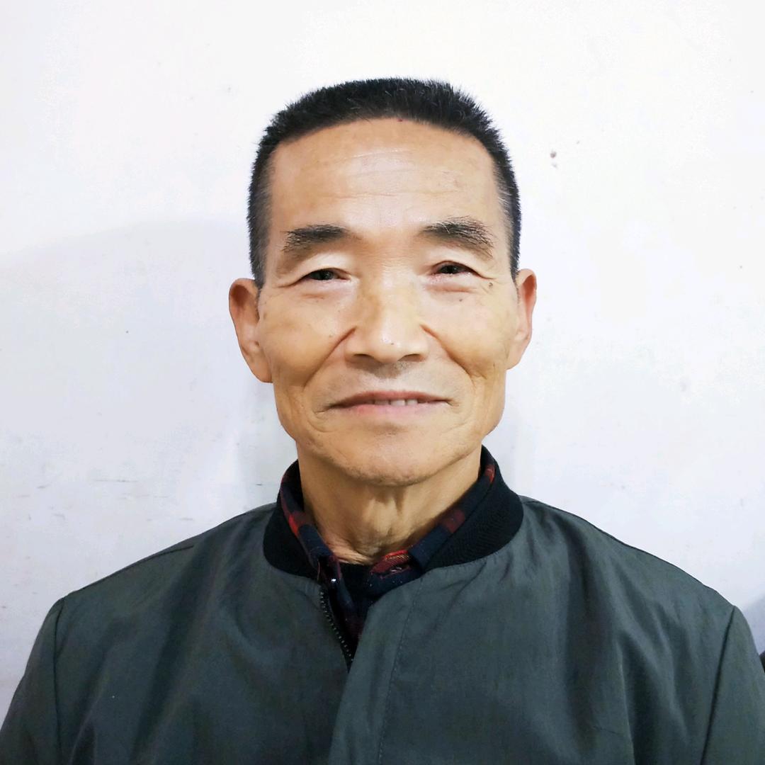 老张·