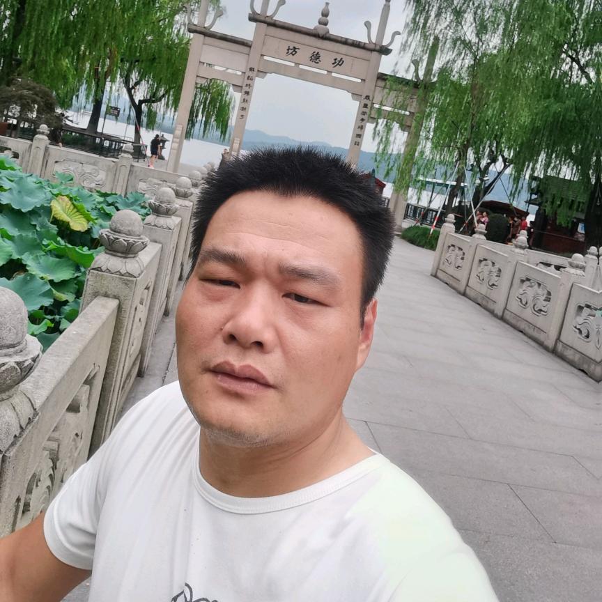 风里雨里杭州等你。