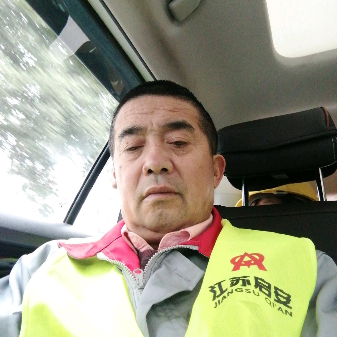 龙飞大地