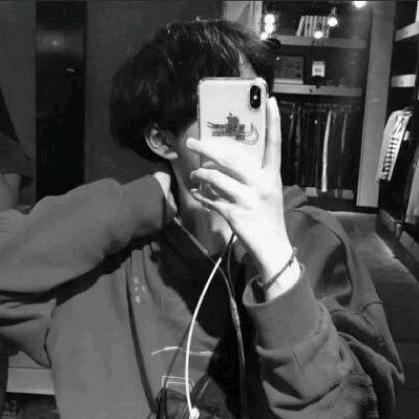 孤默