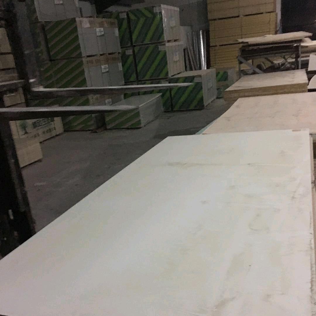 杜集镇王万水建材