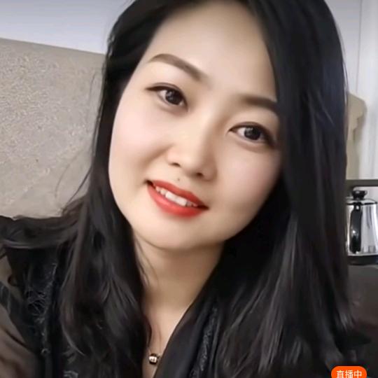 齐丽服装店