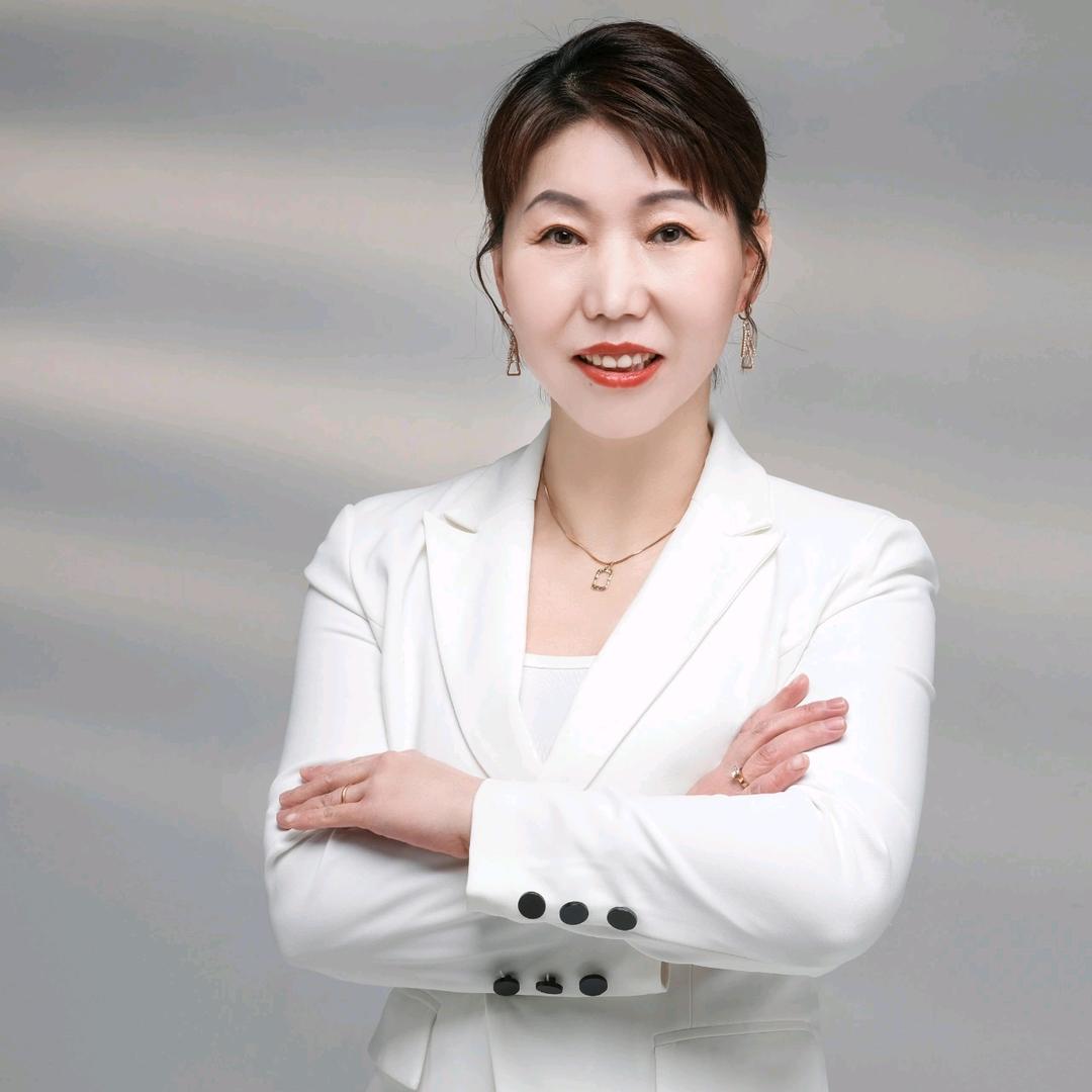 辉辉护肤
