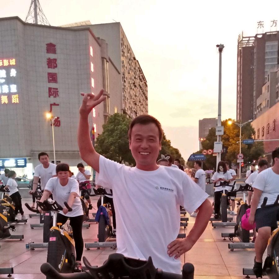 衡阳汽车挖机玻璃山哥