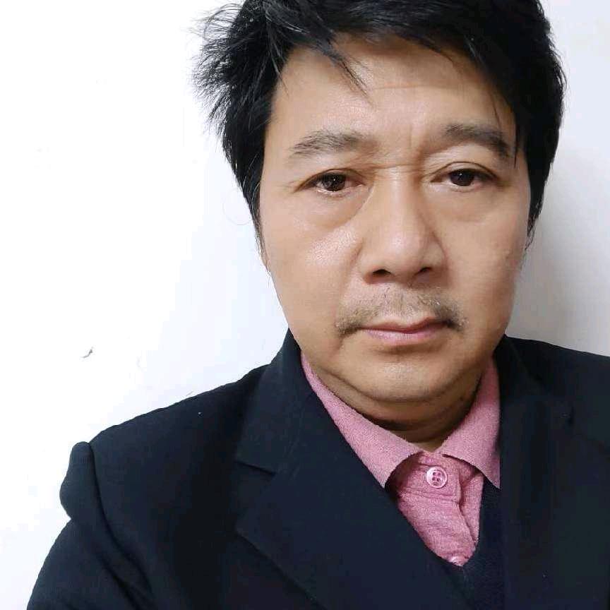 代洪章