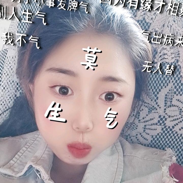 散落漫天回忆的碎片🌹🌲
