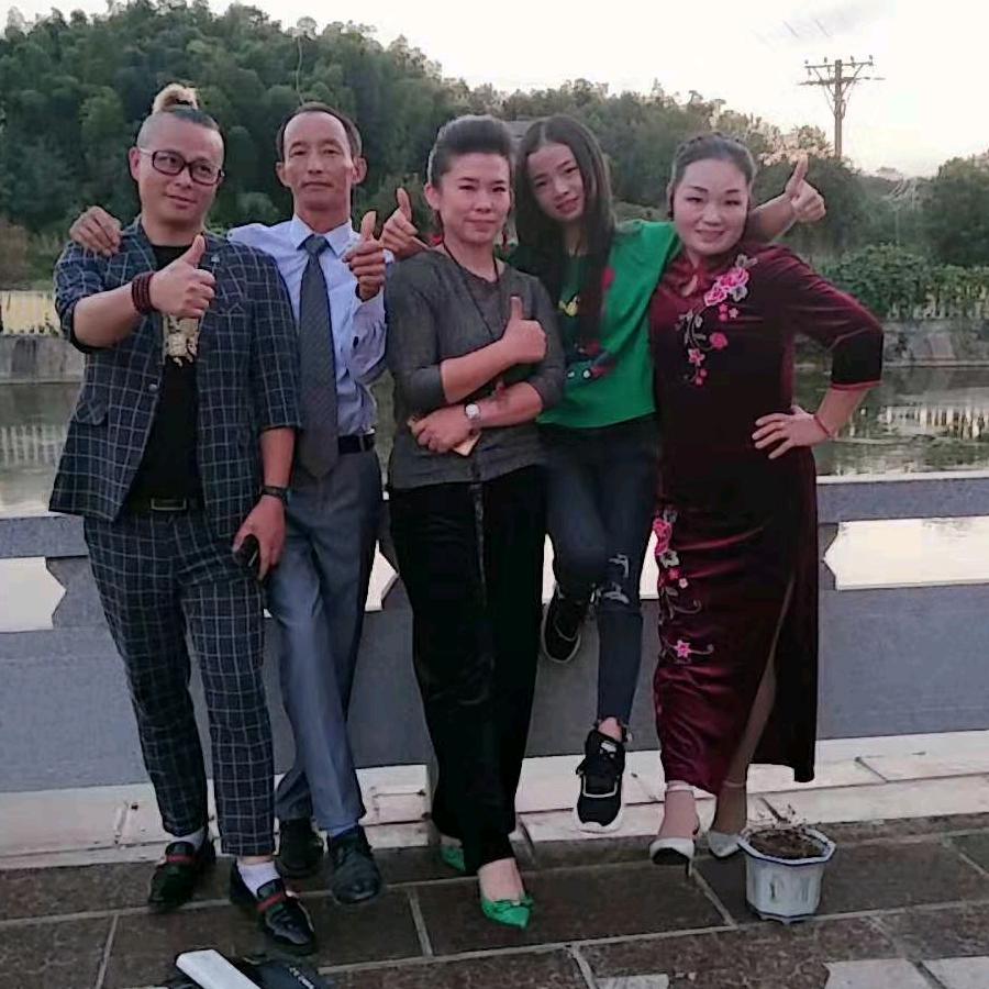 爱唱歌的人刘光智