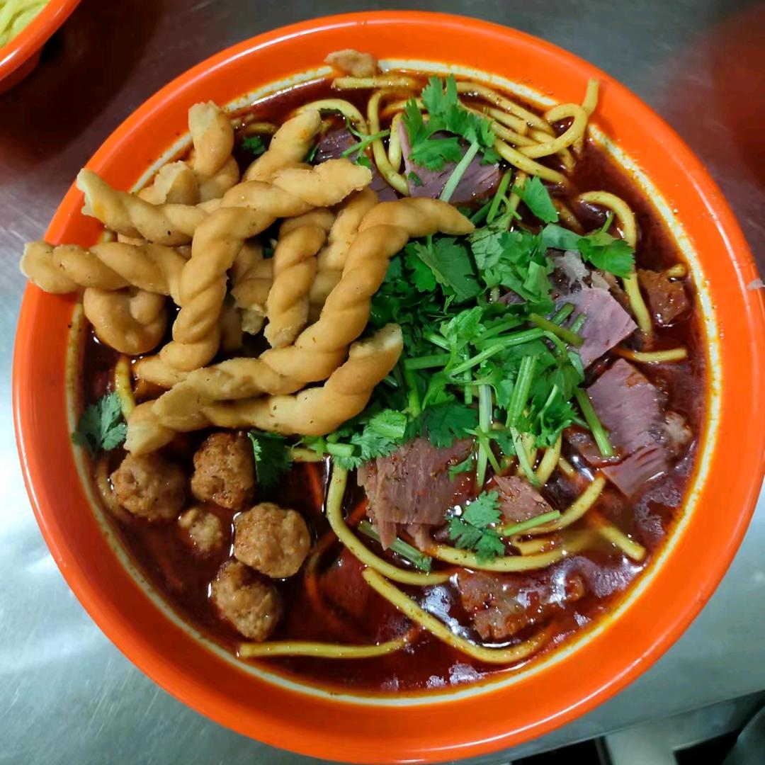 牛肉丸子面