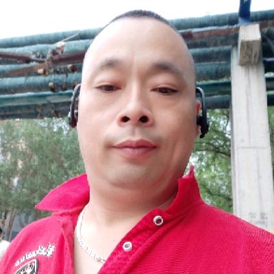 小哥慢慢变老