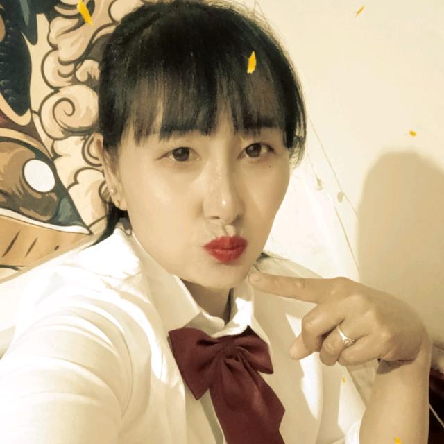 爱上你是我曾经放下的错。