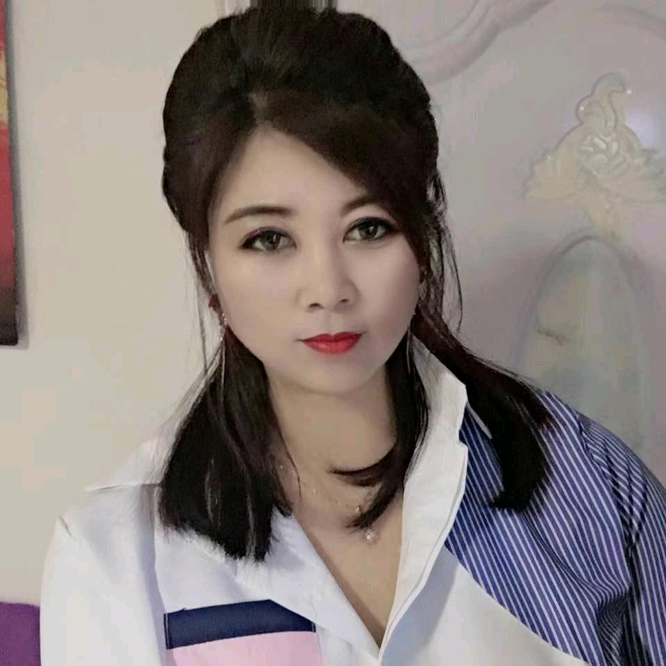 玲.
