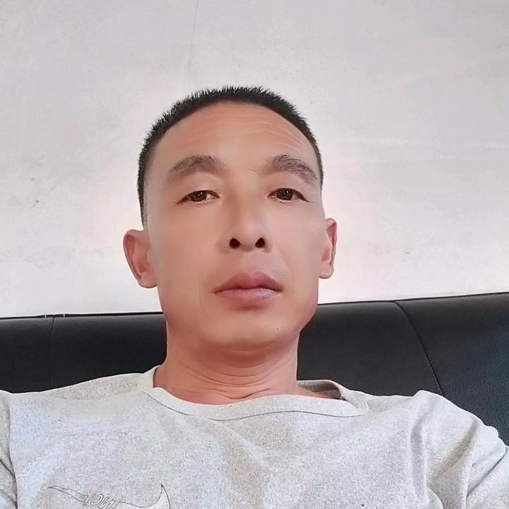 焊工小哥，师傅琴琴1298