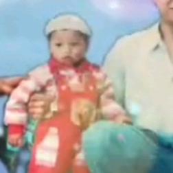 小时候叫龙世林