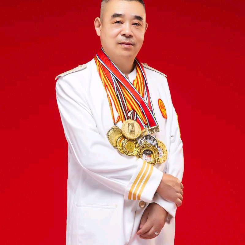 爱跳舞💃的大厨
