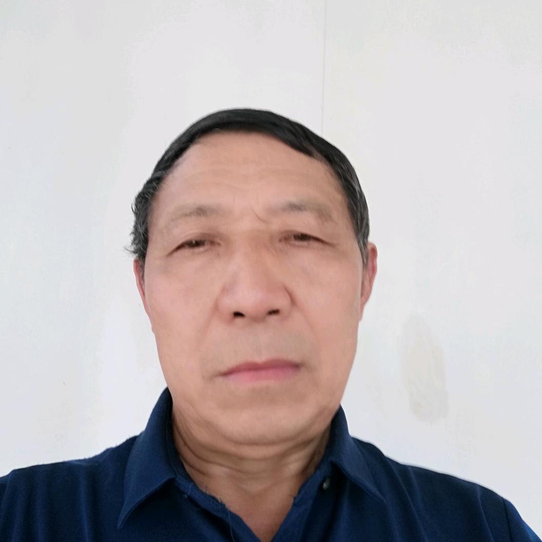 红霞映大地