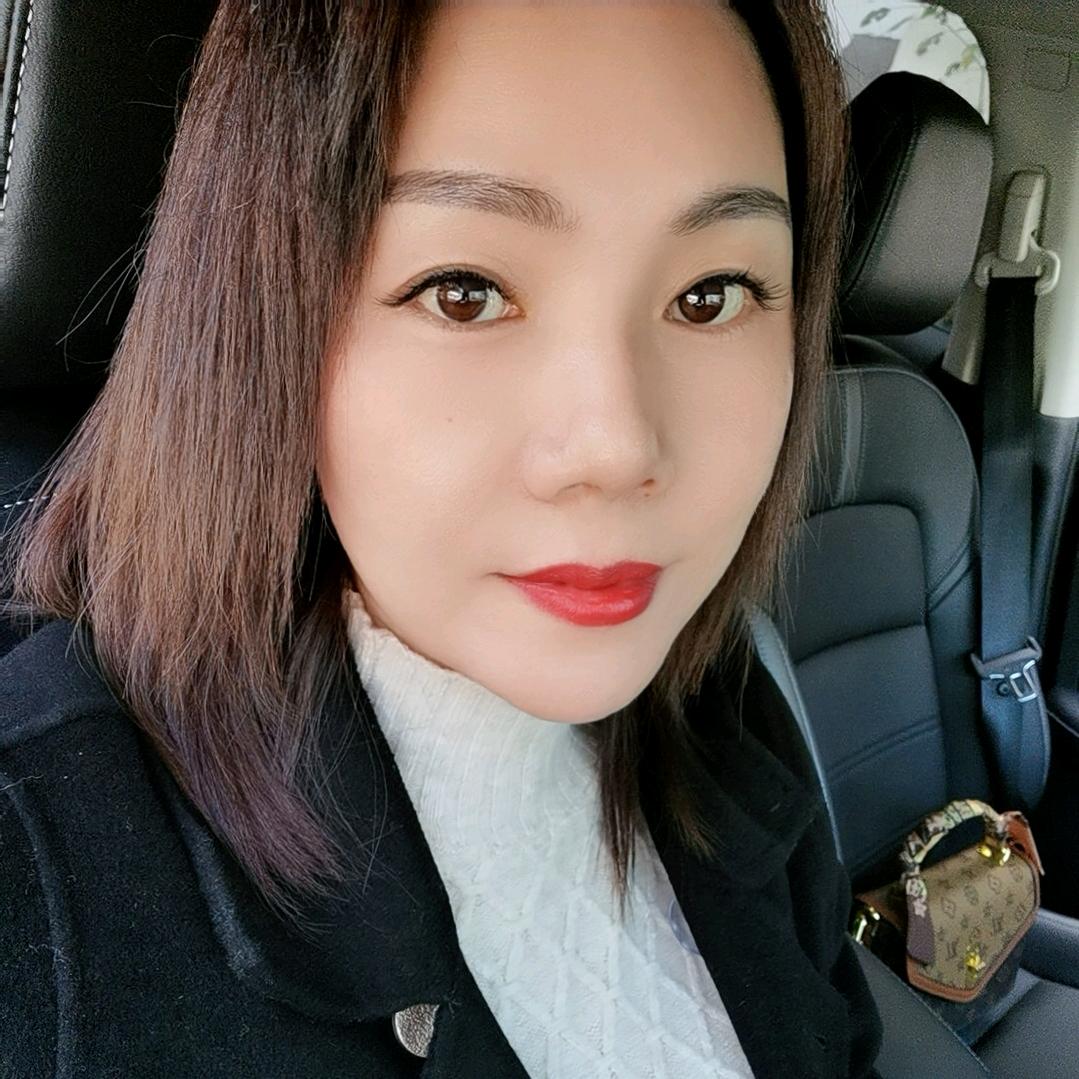 💫!爱笑的芳姐🌤